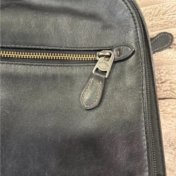 Coach Graham sling Backpack - Picture 2 of 7